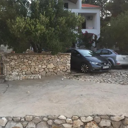 Apartment First Row To The Sea